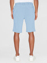 Afbeelding in Gallery-weergave laden, Knowledge Cotton - Sweat Shorts Light Blue
