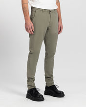 Load image into Gallery viewer, Kuyichi - Dexter Chino Regular Tapered Army Green
