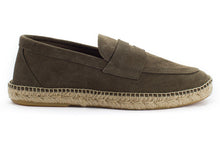 Load image into Gallery viewer, Abarca - Mocassin Suede Khaki

